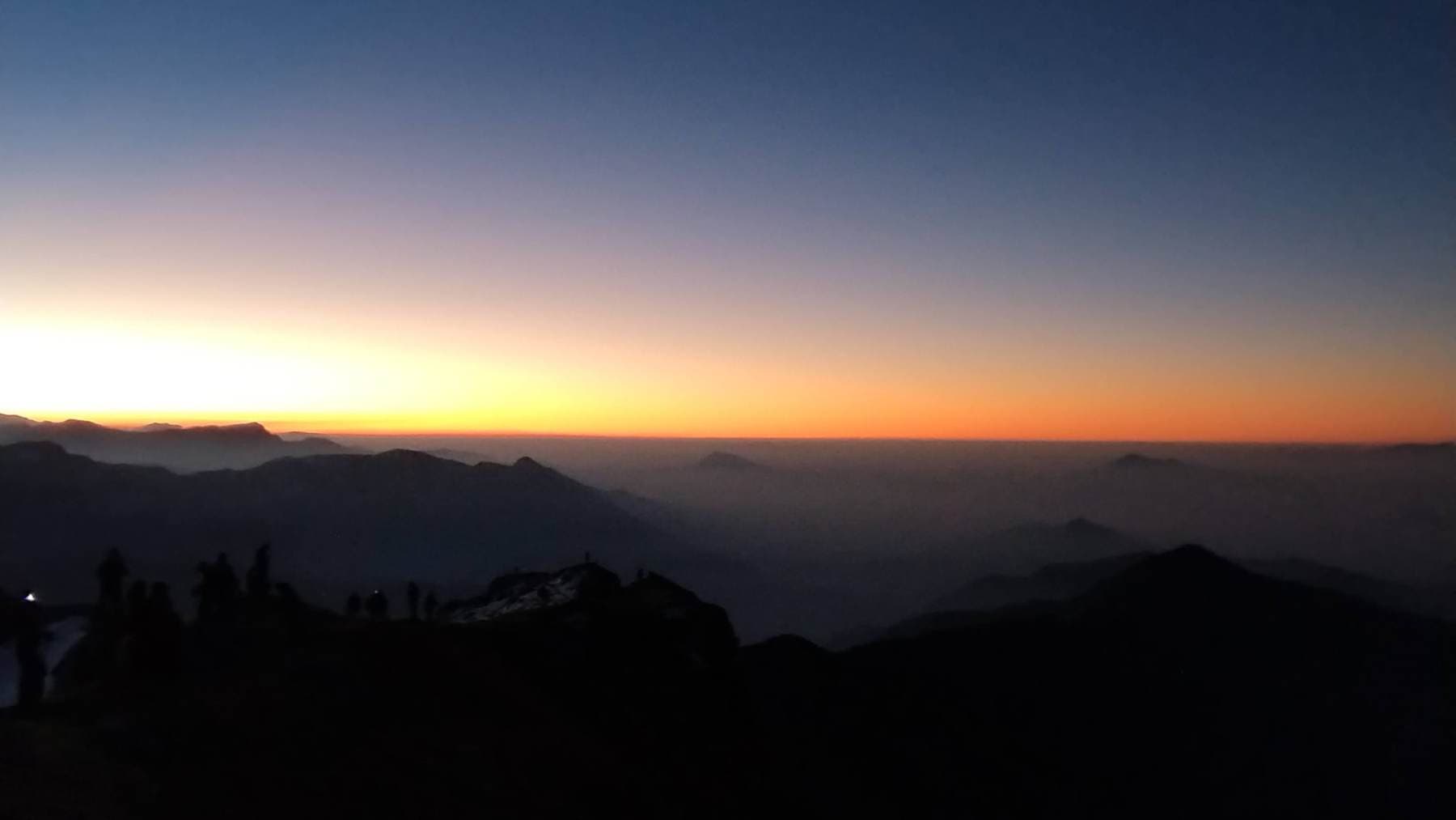 Kedarkantha Trek: The Night We Climbed for Sunrise